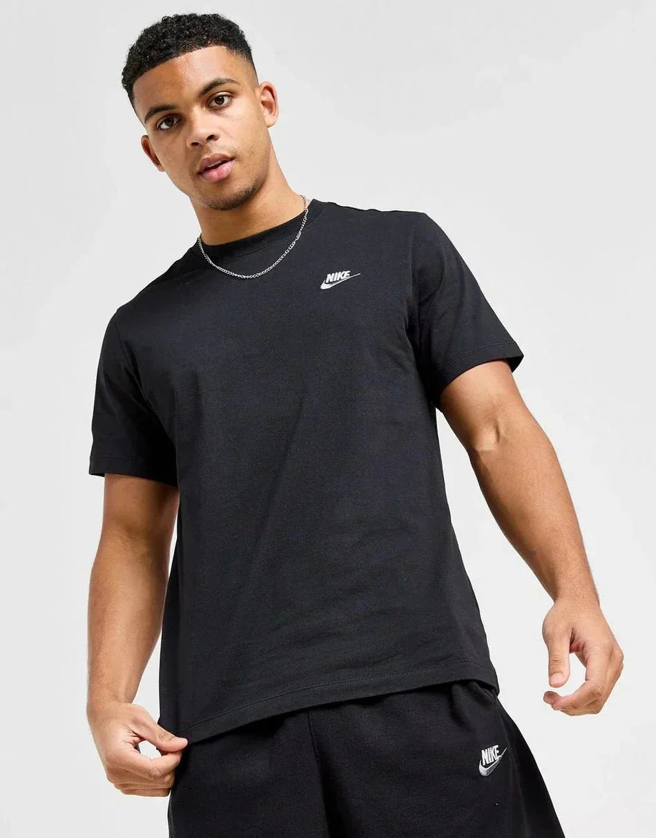 Nike T-shirt Core - kleostreetwear