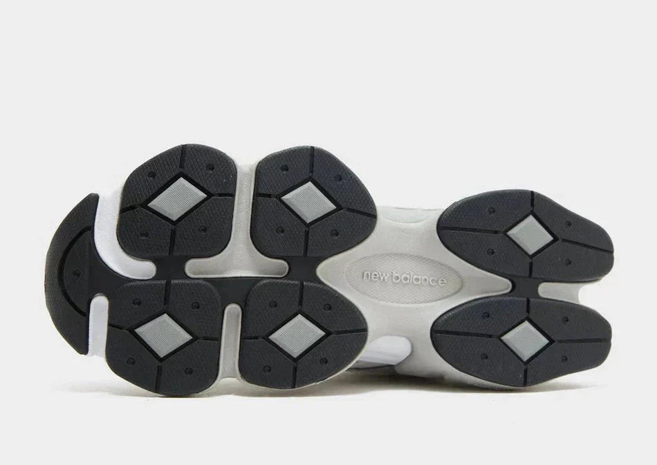 New Balance 9060 - kleostreetwear
