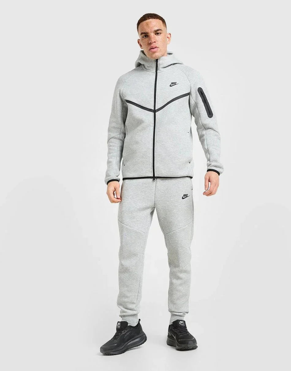 Nike Sweat à capuche Tech Fleece Homme - kleostreetwear