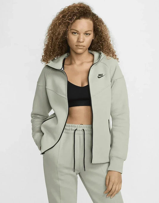 Nike Tech Fleece Full Zip Hoodie - kleostreetwear