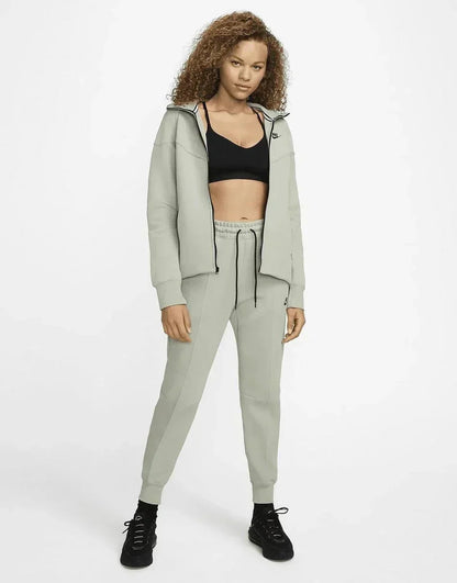 Nike Tech Fleece Joggers - kleostreetwear