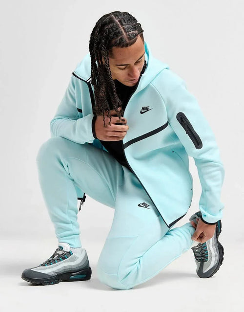 Nike Tech Fleece Joggers - kleostreetwear